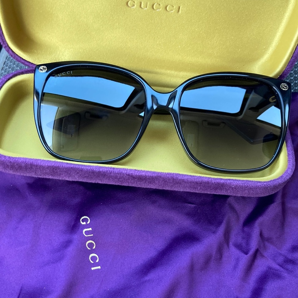 Gucci Black Square Sunglasses - Picture 6 of 9